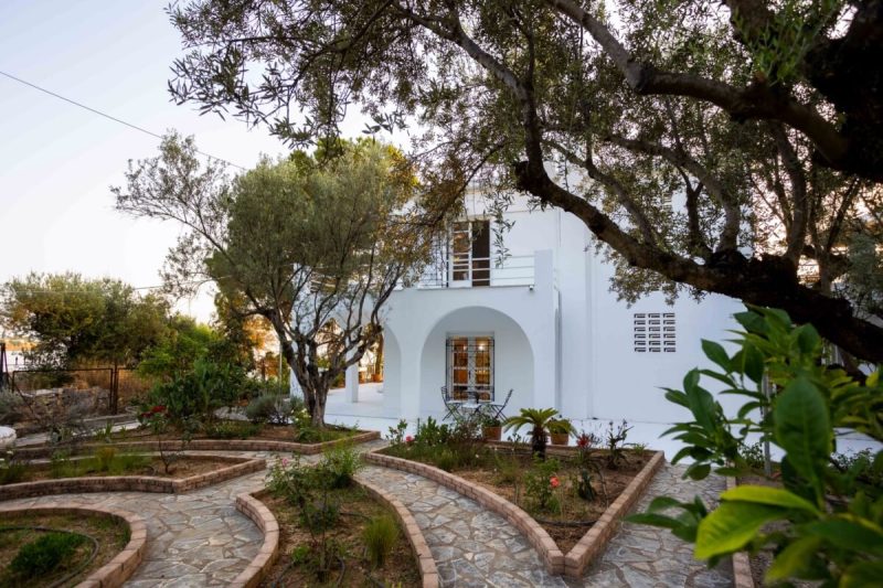 NIKOS-AIRBNB-17