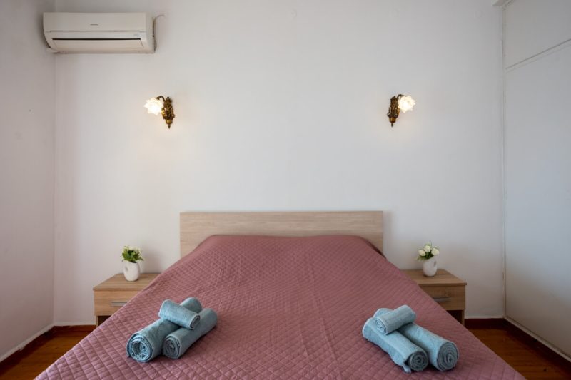 NIKOS-AIRBNB-1
